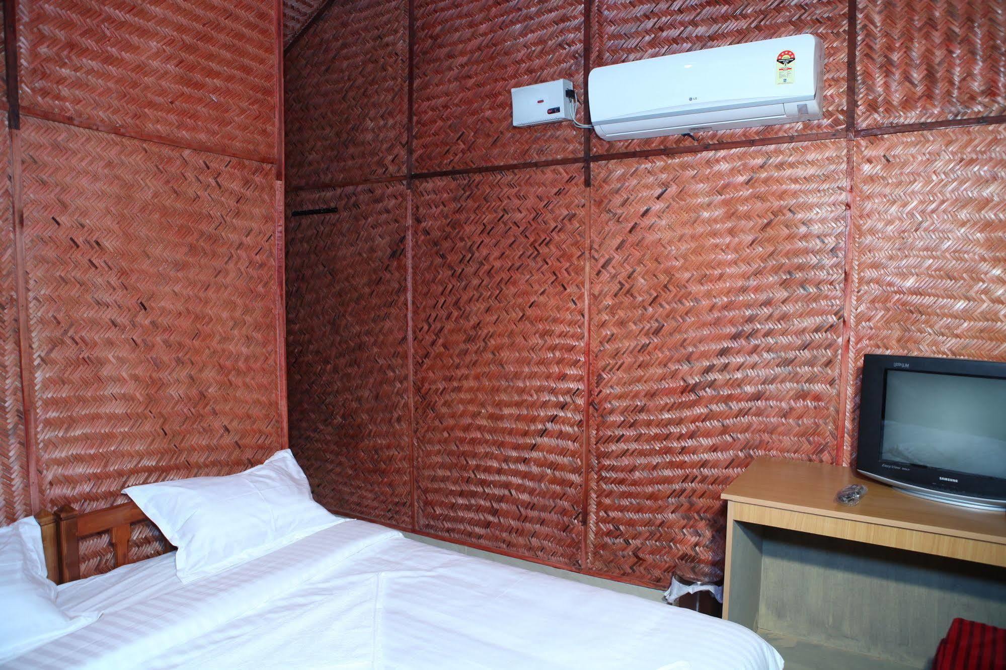 Savithri Inn Bamboo Cottages & Resorts Varkala Eksteriør bilde