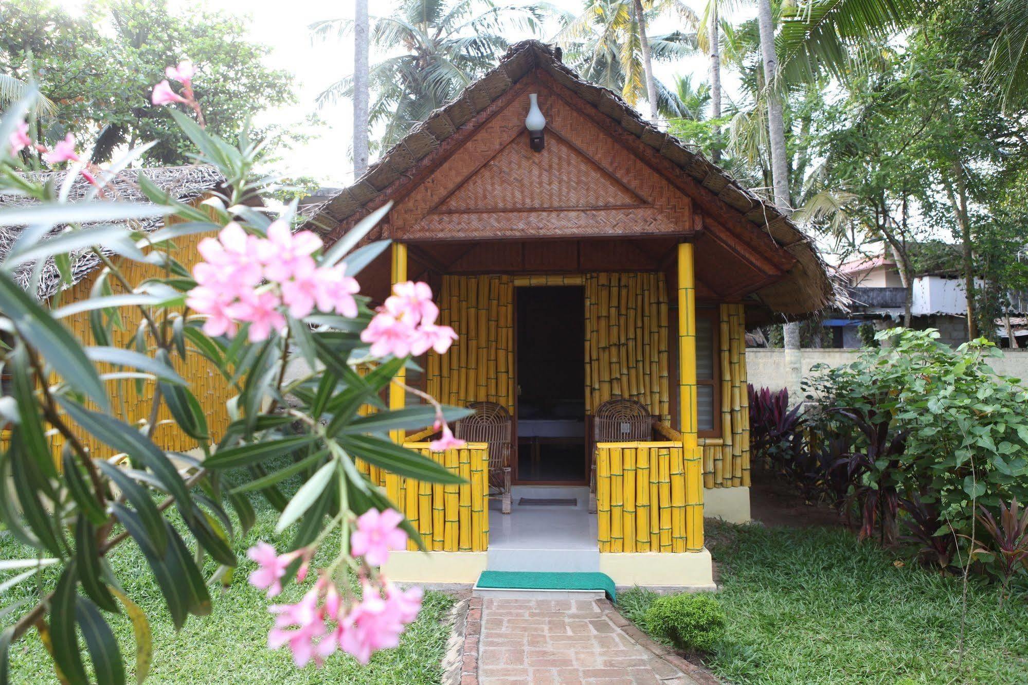 Savithri Inn Bamboo Cottages & Resorts Varkala Eksteriør bilde