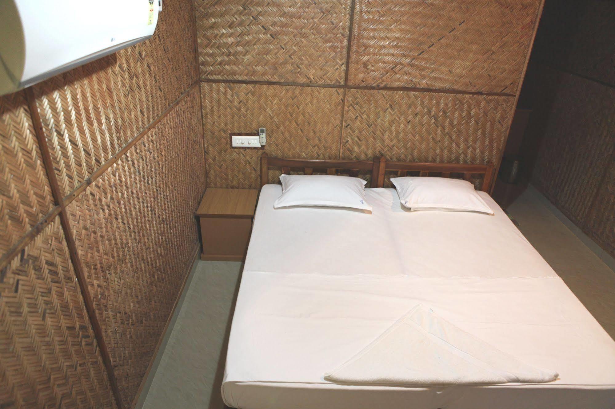 Savithri Inn Bamboo Cottages & Resorts Varkala Eksteriør bilde