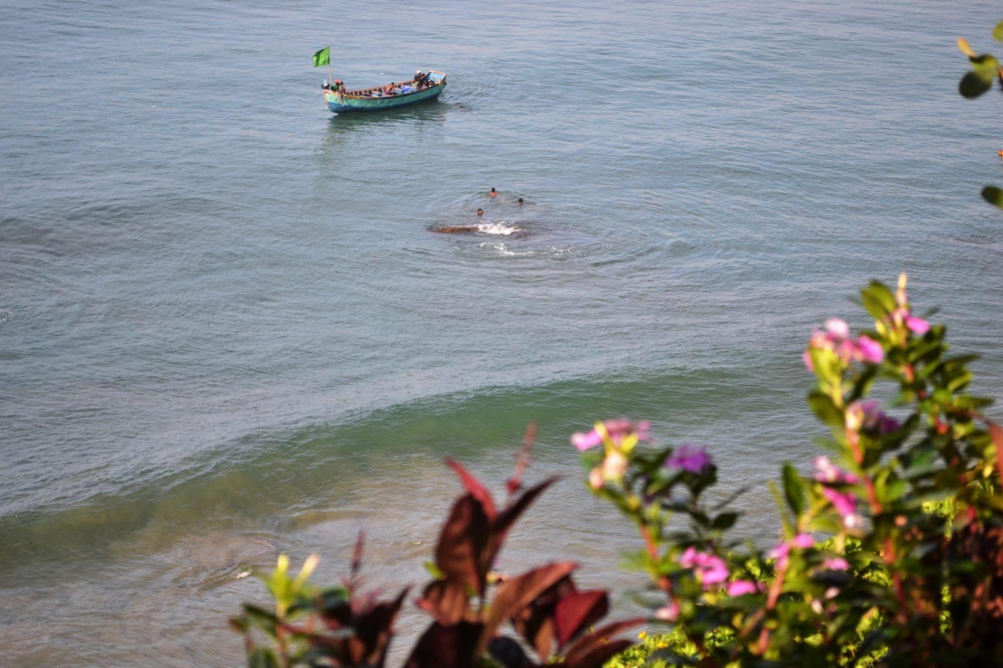Savithri Inn Bamboo Cottages & Resorts Varkala Eksteriør bilde