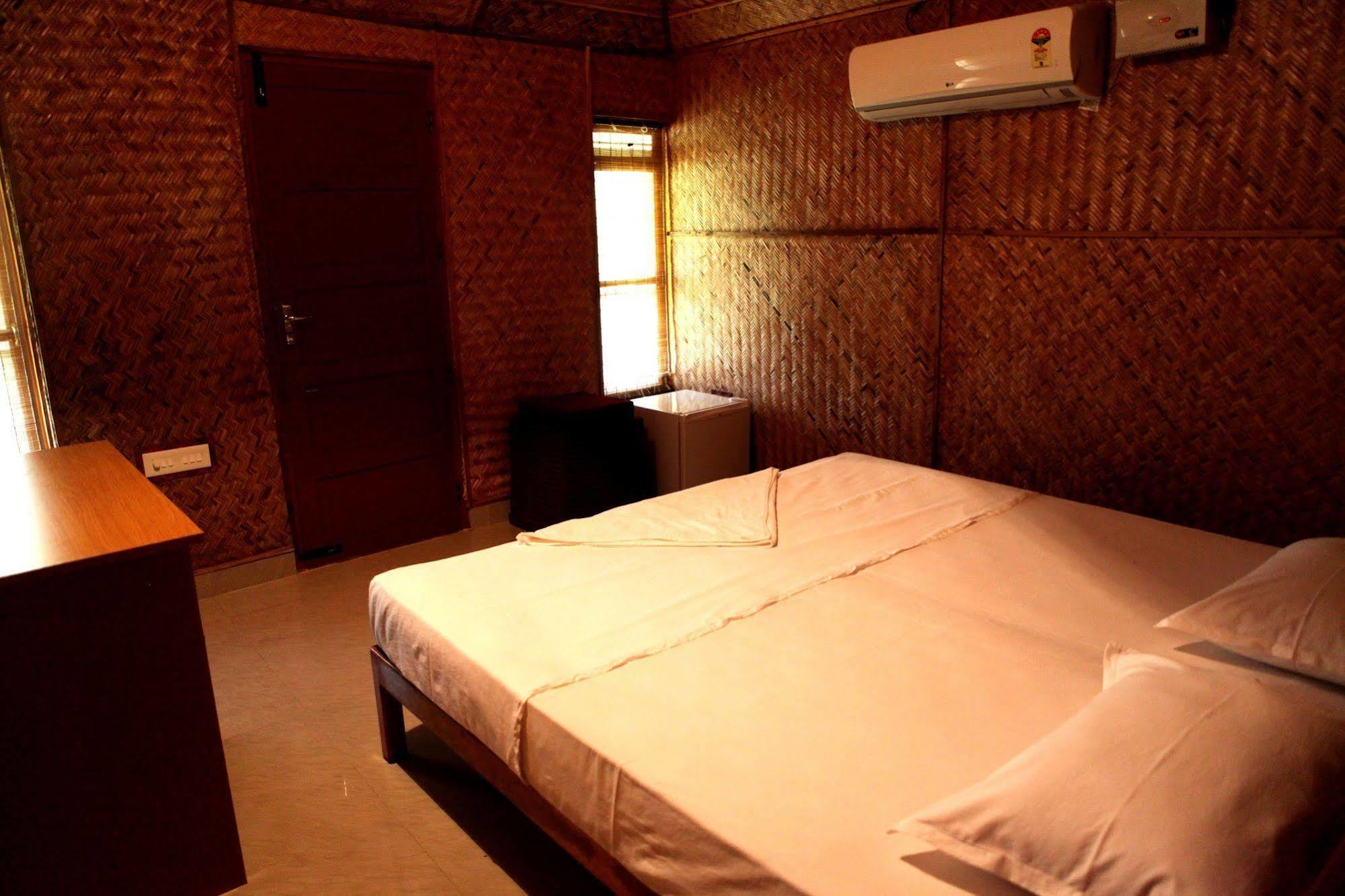 Savithri Inn Bamboo Cottages & Resorts Varkala Eksteriør bilde